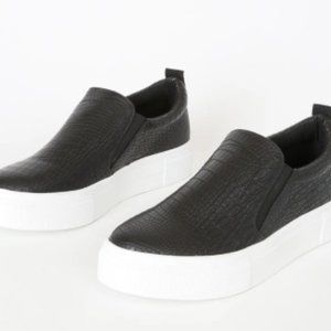 Lulus Cassay Black Crocodile-Embossed Platforms